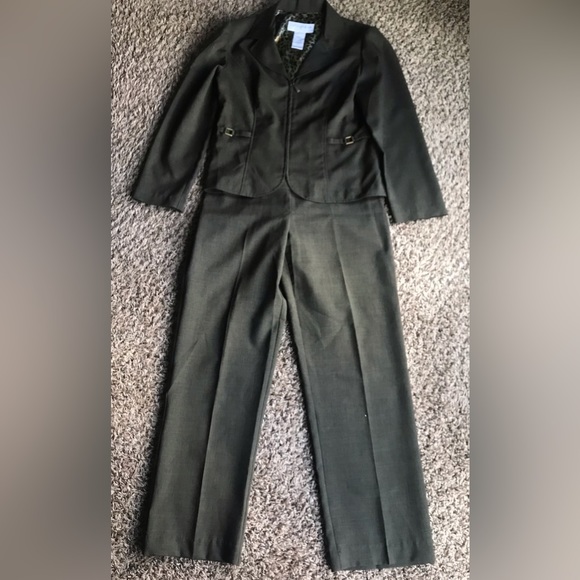 Sag Harbor Jackets & Blazers - Womens 2 Pc Sag Harbor Suit . Sz Talla:12